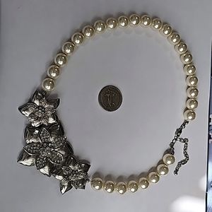 Faux pearl and silver tone floral necklace